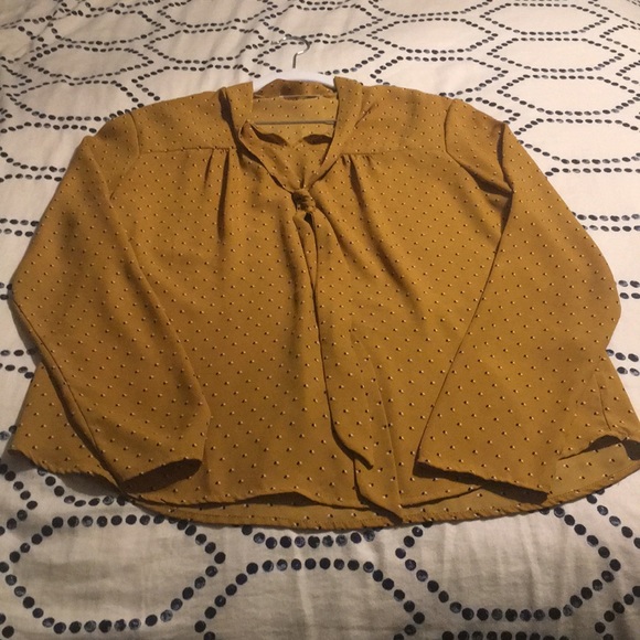Le Lis Tops - Le Lis boutique top, size medium